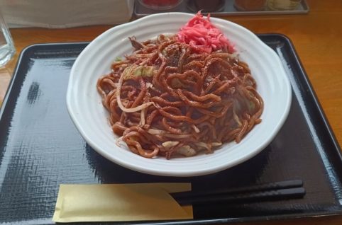 俺の昼飯　たけしや（松本市西堀）