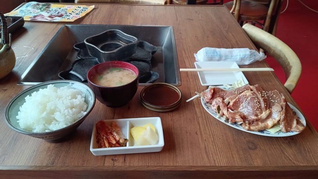 岡谷市焼肉縁結、ジンギスカン定食